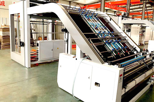 BZJ-L8 SERIES AUTOMATIC FLUTE LAMINATOR MACHINE